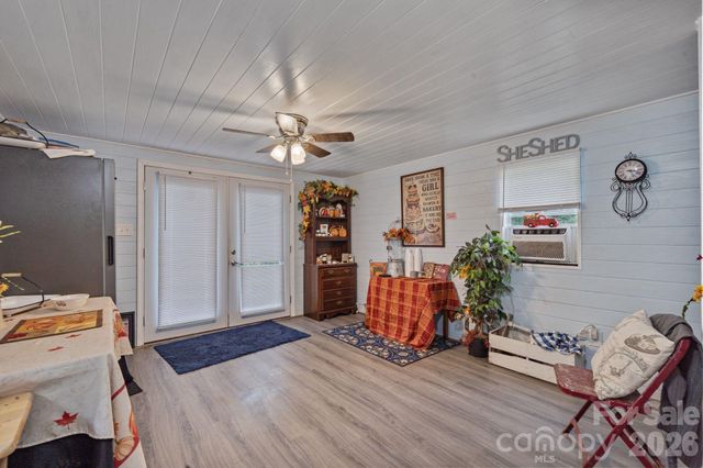 2409 US 70 Highway W, Morganton, NC 28655