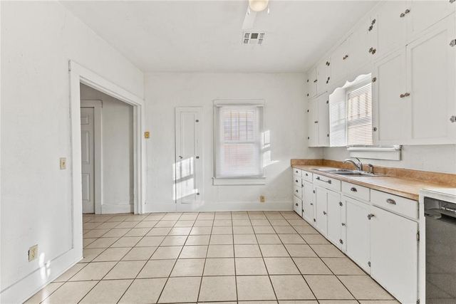 214 N 7th Street, Weatherford, OK 73096