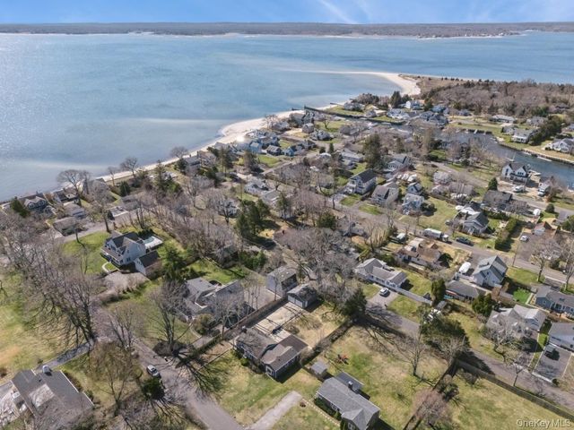 51 Lockitt Drive, Jamesport, NY 11901