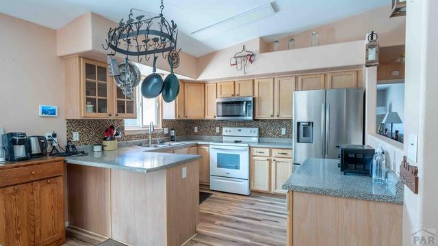 403 N Desert Cove Dr, Pueblo West, CO 81007