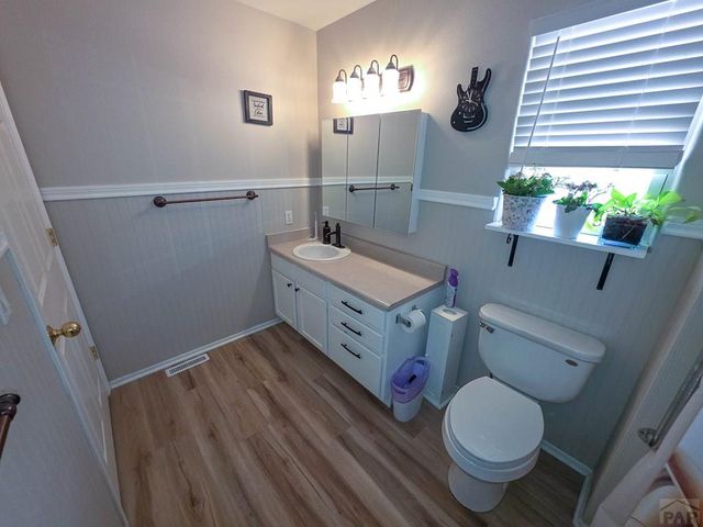 403 N Desert Cove Dr, Pueblo West, CO 81007