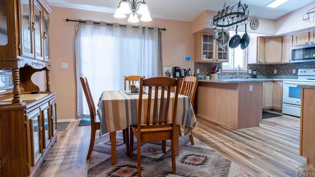 403 N Desert Cove Dr, Pueblo West, CO 81007