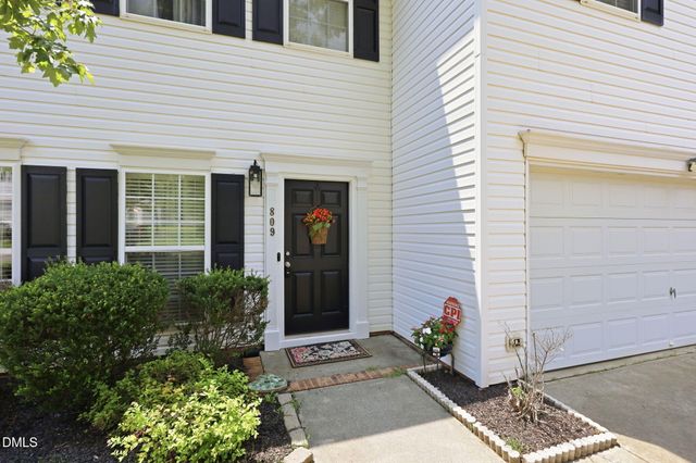 809 Stackhurst Way, Wake Forest, NC 27587