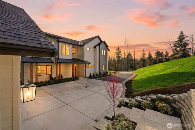 26030 NE 29th Place, Redmond, WA 98053