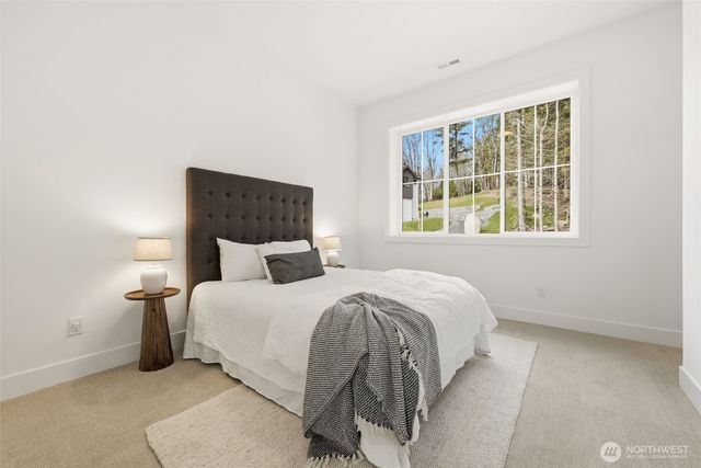 26030 NE 29th Place, Redmond, WA 98053