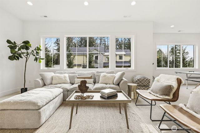 26030 NE 29th Place, Redmond, WA 98053