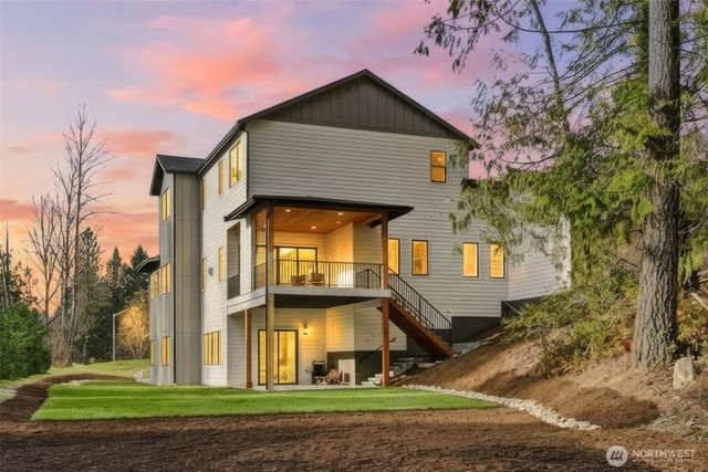 26030 NE 29th Place, Redmond, WA 98053