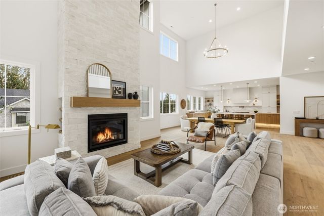 26030 NE 29th Place, Redmond, WA 98053