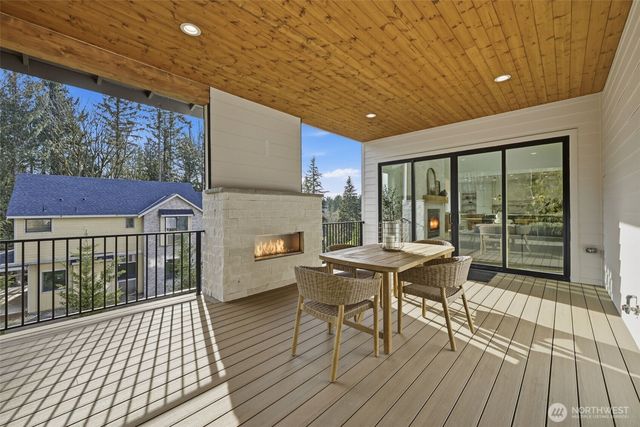 26030 NE 29th Place, Redmond, WA 98053