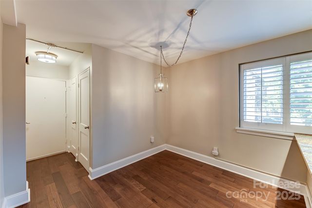 227 N Dotger Avenue, Charlotte, NC 28207