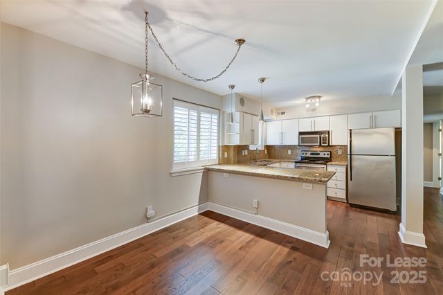 227 N Dotger Avenue, Charlotte, NC 28207