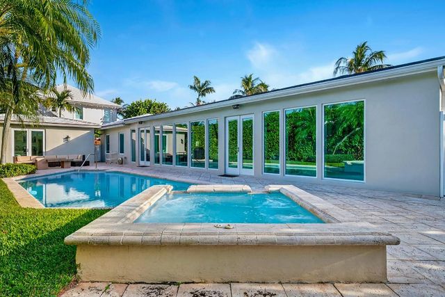 107 E Inlet Drive, Palm Beach, FL 33480