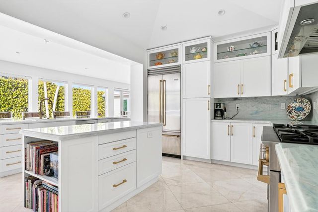 107 E Inlet Drive, Palm Beach, FL 33480