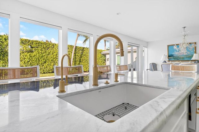 107 E Inlet Drive, Palm Beach, FL 33480