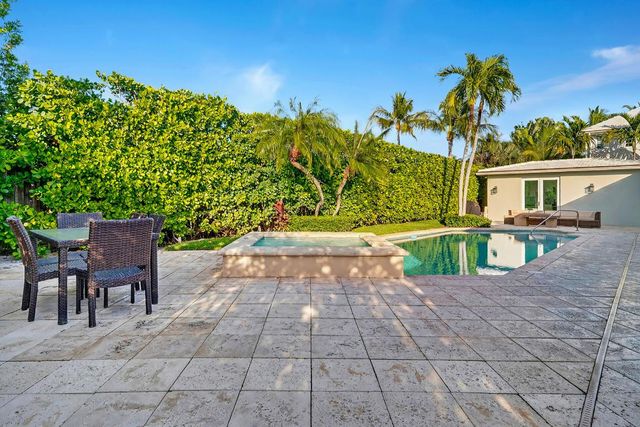 107 E Inlet Drive, Palm Beach, FL 33480