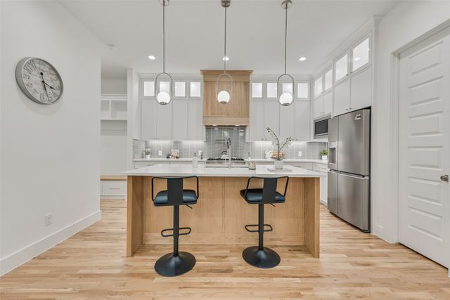 815 S Waverly Drive, Dallas, TX 75208