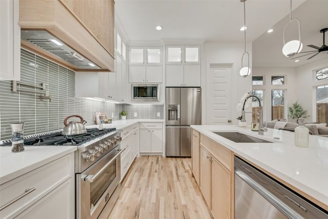 815 S Waverly Drive, Dallas, TX 75208