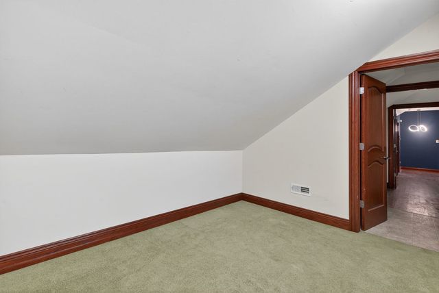 32 Uno Circle A-B, Joliet, IL 60435