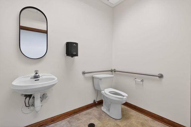 32 Uno Circle A-B, Joliet, IL 60435