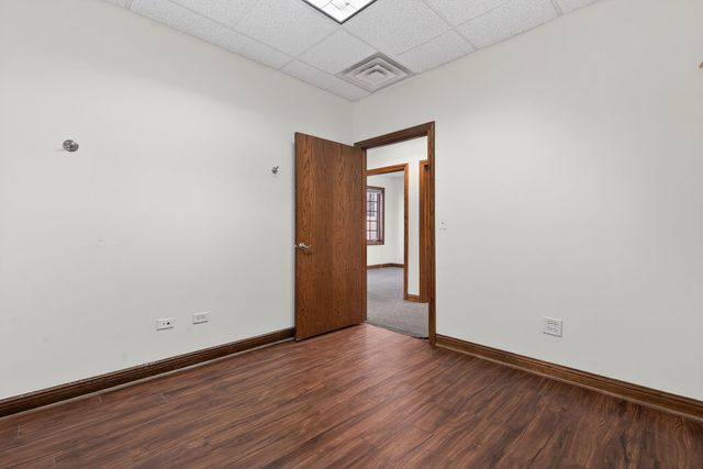 32 Uno Circle A-B, Joliet, IL 60435