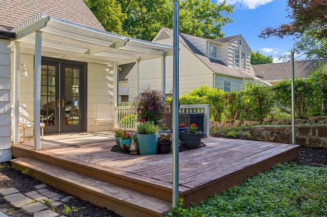 6013 W 61st Street, Mission, KS 66202