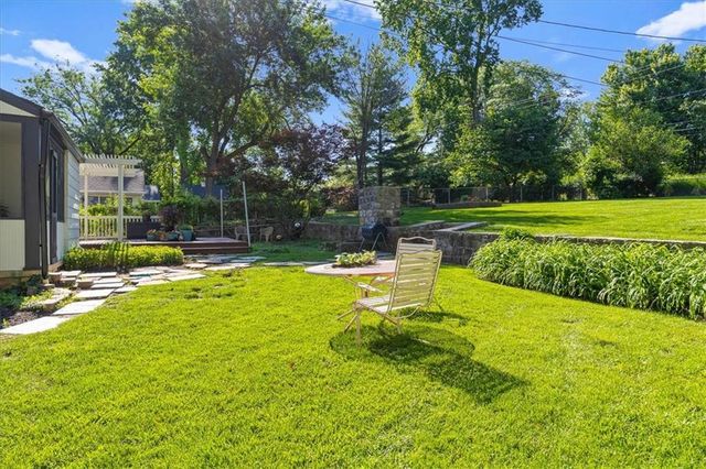 6013 W 61st Street, Mission, KS 66202