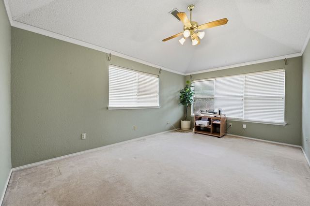 1812 Realistic Court, Bedford, TX 76021
