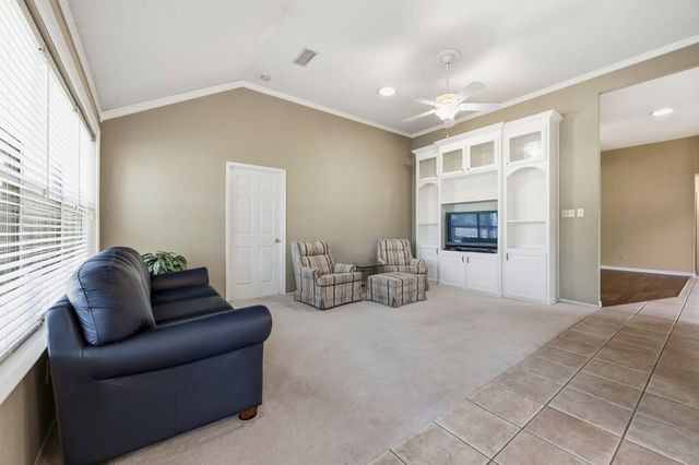 1812 Realistic Court, Bedford, TX 76021