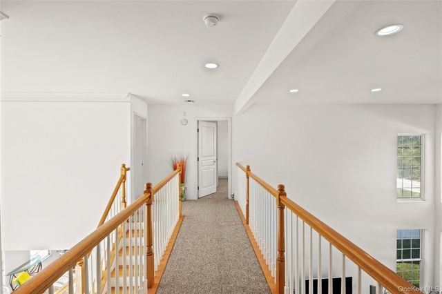 33 Pinehurst Drive, Mount Sinai, NY 11766