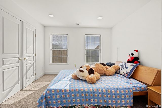 33 Pinehurst Drive, Mount Sinai, NY 11766