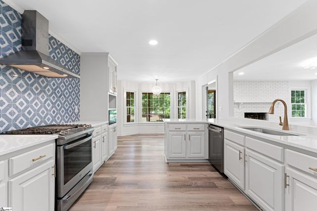 36 Heritage Drive, Fountain Inn, SC 29644