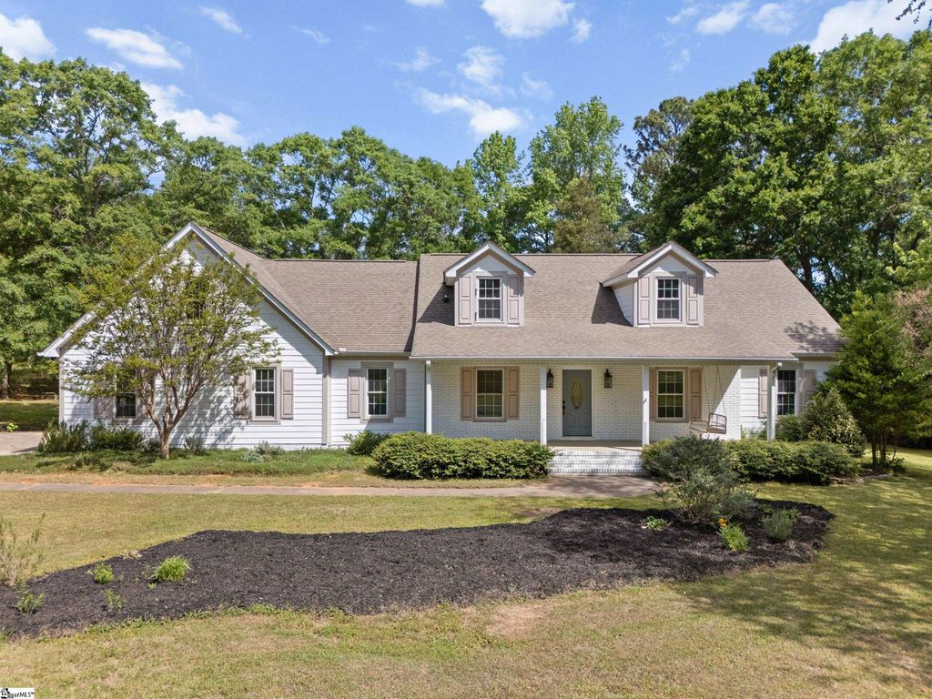 36 Heritage Drive, Fountain Inn, SC 29644