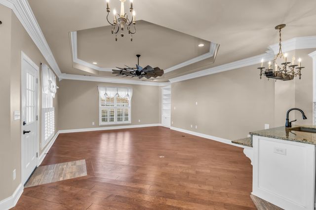 7009 Whisperwood Ave, Spring Hill, TN 37174