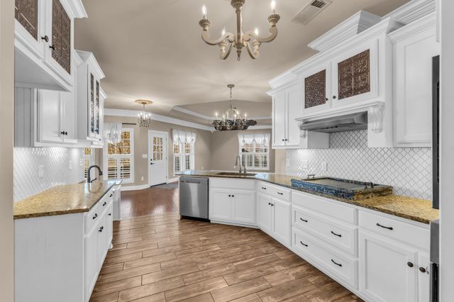 7009 Whisperwood Ave, Spring Hill, TN 37174