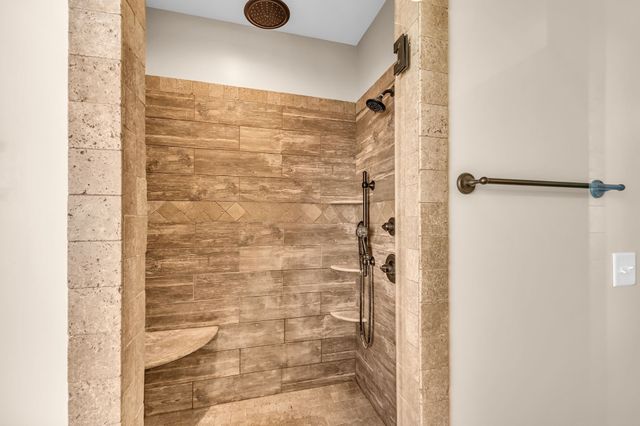 7009 Whisperwood Ave, Spring Hill, TN 37174