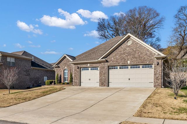 7009 Whisperwood Ave, Spring Hill, TN 37174