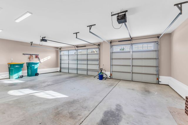 7009 Whisperwood Ave, Spring Hill, TN 37174