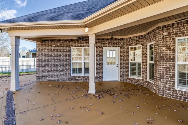 7009 Whisperwood Ave, Spring Hill, TN 37174