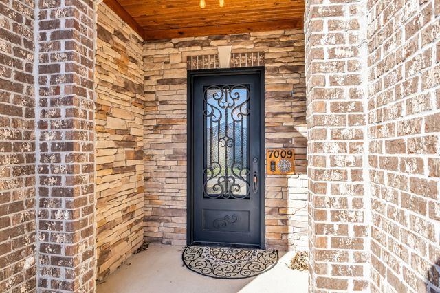 7009 Whisperwood Ave, Spring Hill, TN 37174