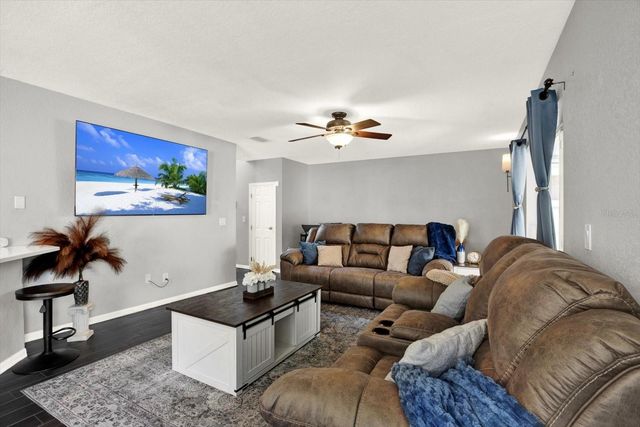 11434 CRESTLAKE VILLAGE DRIVE, Riverview, FL 33569