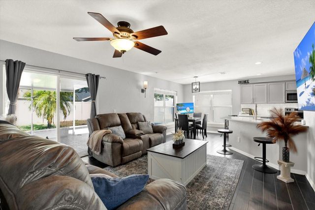 11434 CRESTLAKE VILLAGE DRIVE, Riverview, FL 33569