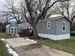 123 SE 46th CT, Topeka, KS 66609
