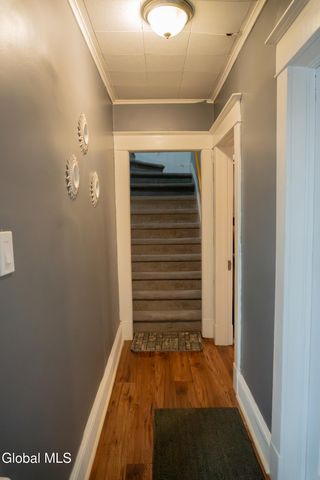 818 Bedford Road, Schenectady, NY 12308