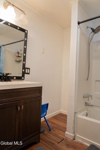 818 Bedford Road, Schenectady, NY 12308