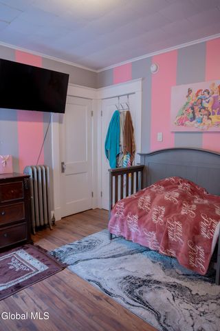 818 Bedford Road, Schenectady, NY 12308