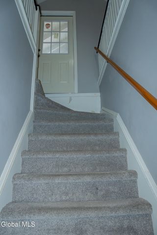 818 Bedford Road, Schenectady, NY 12308