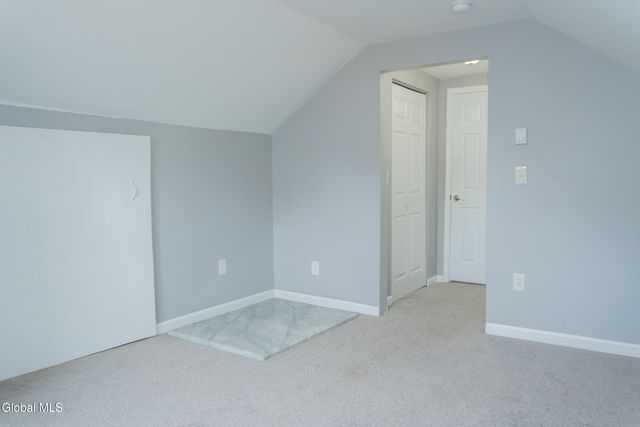 818 Bedford Road, Schenectady, NY 12308