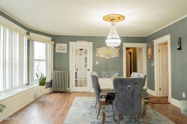 818 Bedford Road, Schenectady, NY 12308