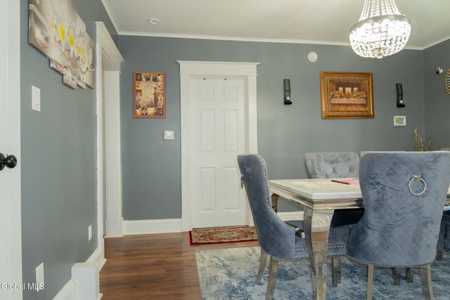 818 Bedford Road, Schenectady, NY 12308