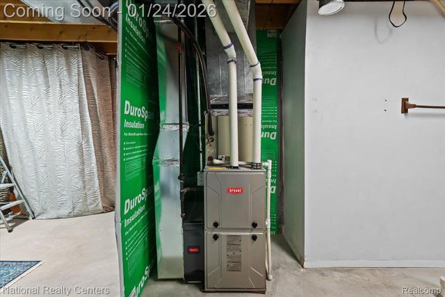 485 Winwood Circle 115, Walled Lake, MI 48390